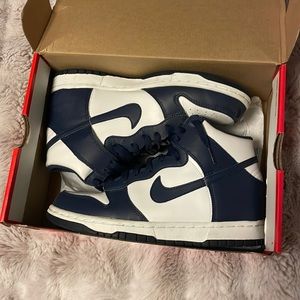 nike high top sneakers